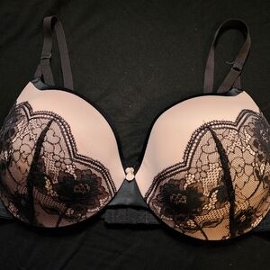Maidenform Pink & Black Lace Bra